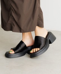 BAYFLOW | [足当たり良い履き心地]サテンボリュームサンダル(サンダル)