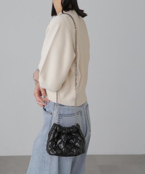 FREE'S MART（フリーズマート）の「チェーンポシェット（ショルダーバッグ・レディース・ブラック/ゴールド・ﾌﾘ-）」の7枚目の写真