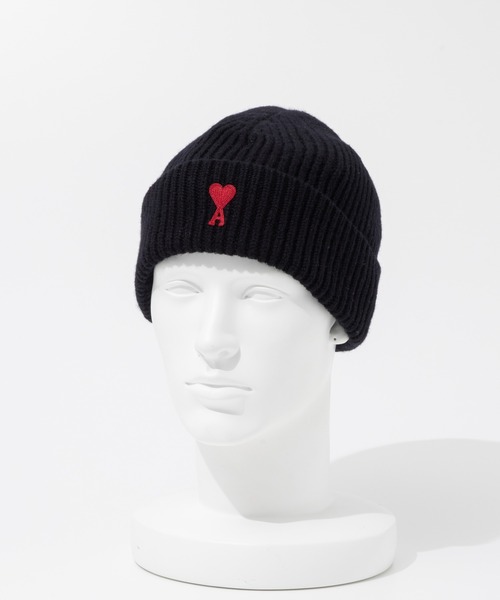 AMI Alexandre Mattiussi（アミアレクサンドルマテュッシ）の「AMI PARIS RED ADC AMI DE COEUR BEANIE アミ パリス メリノウール ビーニー（ニットキャップ/ビーニー・レディース・ブラック・FREE）」の8枚目の写真