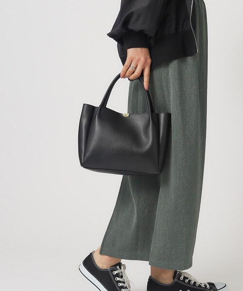 SHOO・LA・RUE（シューラルー）の「◆【2WAY】つまみハンドルミニトートバッグ（トートバッグ・レディース・グレー系4/ブラック/ベージュ・00）」の5枚目の写真