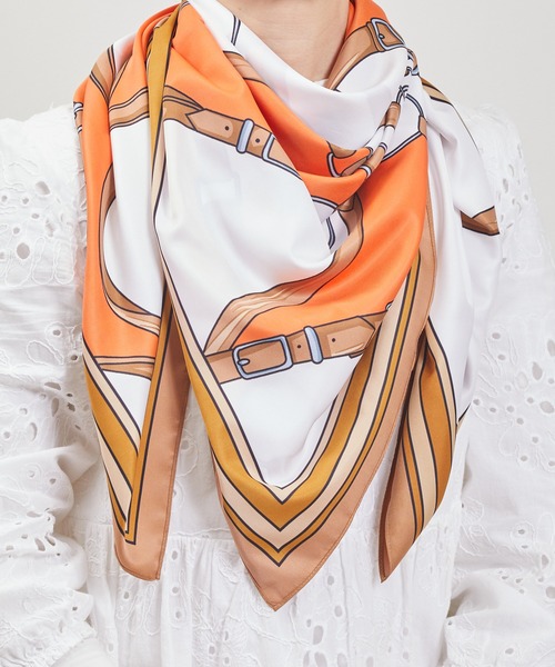 SHIZUTA(シズタ)の「SZT:SHIZUTA 110cm×110cm 超大判スカーフ(バンダナ/スカーフ・レディース・ミント/イエロー/オレンジ/マルチ/オフホワイト/ベビーピンク・FREE)」の5枚目の写真