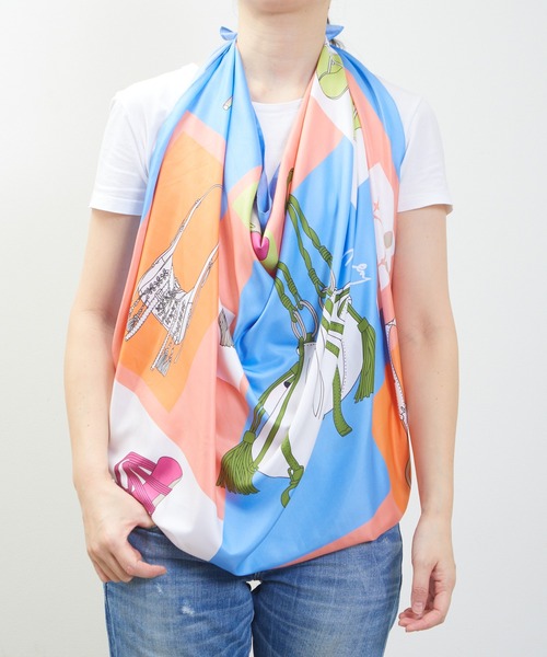 SHIZUTA(シズタ)の「SZT:SHIZUTA 110cm×110cm 超大判スカーフ(バンダナ/スカーフ・レディース・ミント/イエロー/オレンジ/マルチ/オフホワイト/ベビーピンク・FREE)」の18枚目の写真