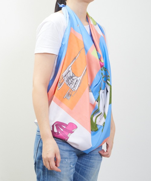 SHIZUTA(シズタ)の「SZT:SHIZUTA 110cm×110cm 超大判スカーフ(バンダナ/スカーフ・レディース・ミント/イエロー/オレンジ/マルチ/オフホワイト/ベビーピンク・FREE)」の19枚目の写真