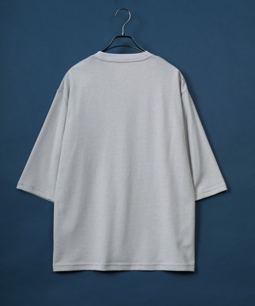 ANPAS(アンパス)の「Cool & Dry Fabric Oversize T-shirt with Pocket/ドライ生地 ポケ付き Tシャツ 5分袖Tシャツ 無地T 接触冷感 UVカット(Tシャツ/カットソー・メンズ・ライトグレー/スミクロ/グリーン/ネイビー・M/L/LL)」の5枚目の写真