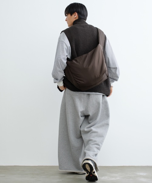 SINSS（シンス）の「Loose fit border long t-shirt／ルーズフィットボーダーロングTシャツ（Tシャツ/カットソー・メンズ・ブラック/ネイビー・LARGE/MEDIUM/SMALL）」の4枚目の写真