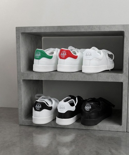 AAA(トリプルエー)の「AAA+ コートタイプ ベーシックスニーカー(スニーカー・レディース・レッド/ブラック×ブラック/ホワイト×ホワイト/ブラック/グリーン/ホワイト・41/39/37/36/35/40/38)」の2枚目の写真