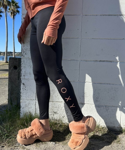 ROXY（ロキシー）の「PEARL DIVE/ロキシーラッシュガードレギンス・スパッツ（ラッシュガード・レディース・ブラック系その他2/ブラック系その他/ブラック/ホワイト/ブラック系その他3・MEDIUM/LARGE/SMALL）」の5枚目の写真