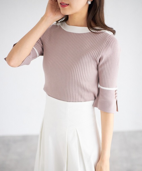 tocco closet（トッコ　クローゼット）の「【ZOZO限定】スリーブスリットバイカラーリブニットトップス（ニット/セーター・レディース・ベージュ/オフホワイト/ブルー/ブラック/ピンクベージュ・M）」の5枚目の写真
