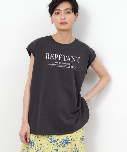 OPAQUE.CLIP（オペークドットクリップ）の「◆UV フレンチスリーブロゴTシャツ【洗濯機洗い可】（Tシャツ/カットソー・レディース・ホワイト/チャコールグレー/ライトベージュ・36/40/38）」の2枚目の写真