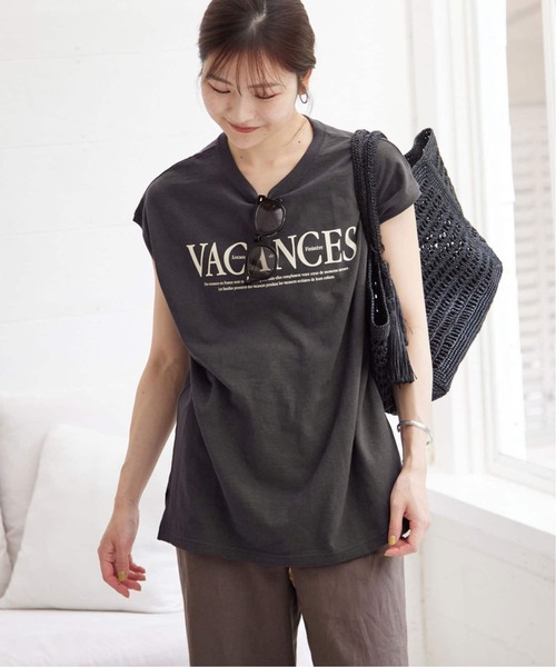 SLOBE IENA(スローブイエナ)の「《追加》VACANCESロゴフレンチTEE(Tシャツ/カットソー・レディース・チャコールグレー/アイボリー/カーキ・FREE)」の22枚目の写真