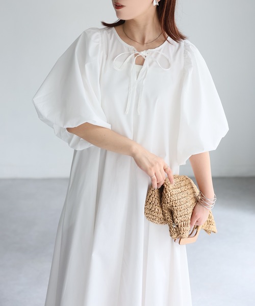 Riberry（リベリー）の「フロントリボン袖バルーンワンピース（ワンピース・レディース・ブラック/オフホワイト・MEDIUM）」の5枚目の写真