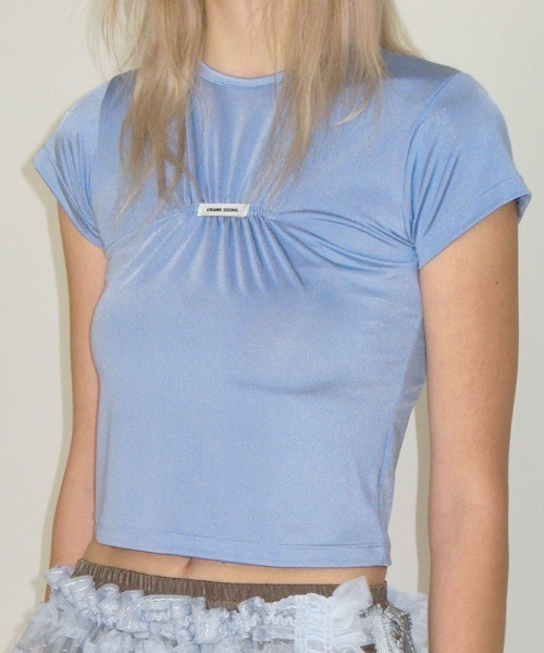 CRANK(クランク)の「A'GEM/9 × .kom 『CRANK/クランク』 GLOSSY SHIRRING LOGO TOP/グロッシーシャーリングロゴトップス(Tシャツ/カットソー・レディース・ブルー/アイボリー/シルバー・FREE)」の3枚目の写真