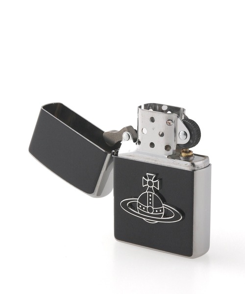 Vivienne Westwood ACCESSORIES（ヴィヴィアンウエストウッドアクセサリー）の「“ENAMEL ORB” Zippo/ジッポ【859941 ZIPO23ER】（アッシュトレイ/ライター・メンズ・ブラック・FREE）」の4枚目の写真
