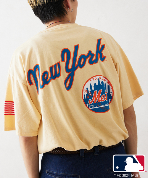 MLB（メジャーリーグベースボール）の「MLB 別注 フェードプリントTシャツ（Tシャツ/カットソー・メンズ・ホワイト/ブラック/ネイビー/グレー/ブルー/アイボリー/ブラック系その他/ホワイト×ホワイト・MEDIUM/LARGE）」の2枚目の写真
