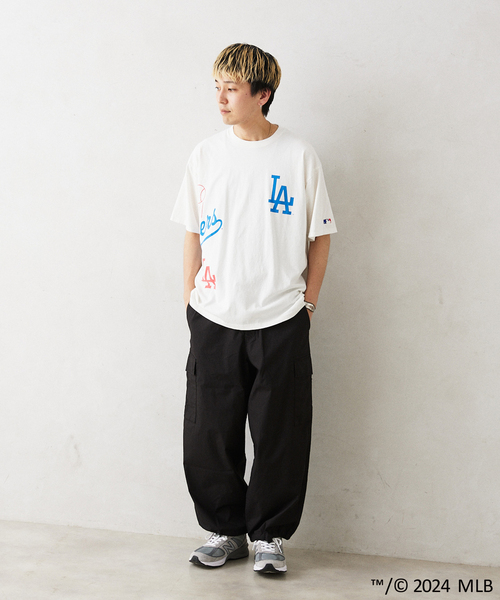 MLB（メジャーリーグベースボール）の「MLB 別注 フェードプリントTシャツ（Tシャツ/カットソー・メンズ・ホワイト/ブラック/ネイビー/グレー/ブルー/アイボリー/ブラック系その他/ホワイト×ホワイト・MEDIUM/LARGE）」の12枚目の写真