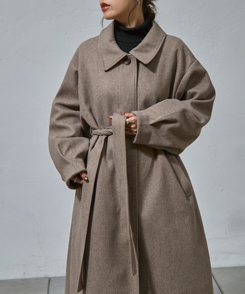 COLONY 2139（コロニートゥーワンスリーナイン）の「ベルト付ボリューム袖ステンカラーコート（ステンカラーコート・レディース・ブラック/チャコールグレー/ブラウン・FREE）」の20枚目の写真