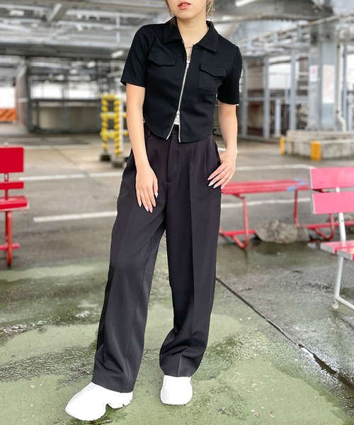 GORGE(ゴージ)の「《リブ素材×ZIPデザイン》レディース ショート丈 カーディガン ポケット付き 半袖 春夏秋(カーディガン/ボレロ・レディース・ブラック/オフホワイト/ベージュ/グレー・F)」の10枚目の写真