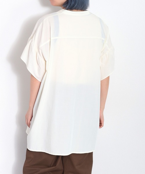 cepo（セポ）の「バンドカラーギャザーオーバーシャツ（シャツ/ブラウス・レディース・ブラック/オフホワイト/グリーン・M）」の6枚目の写真