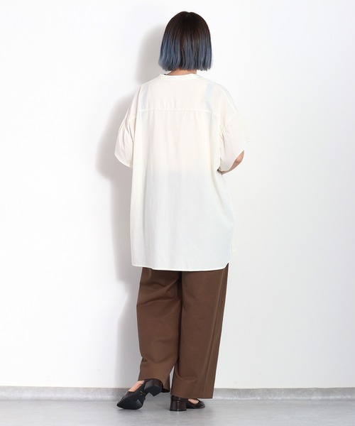 cepo（セポ）の「バンドカラーギャザーオーバーシャツ（シャツ/ブラウス・レディース・ブラック/オフホワイト/グリーン・M）」の13枚目の写真