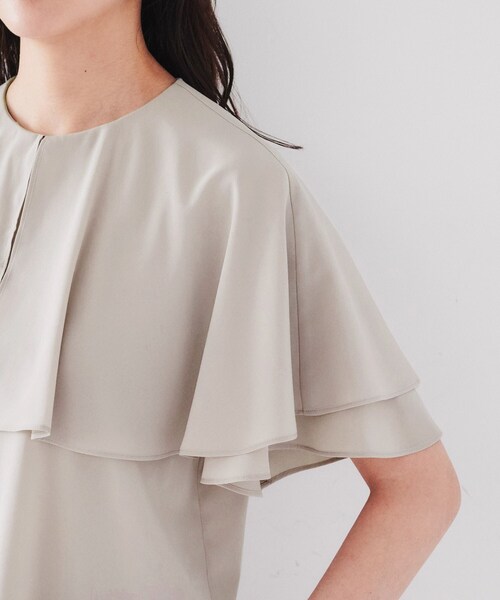 【セール】【二の腕カバー/パウダータッチ】ケープデザインブラウス（シャツ/ブラウス）｜UNTITLED（アンタイトル）
