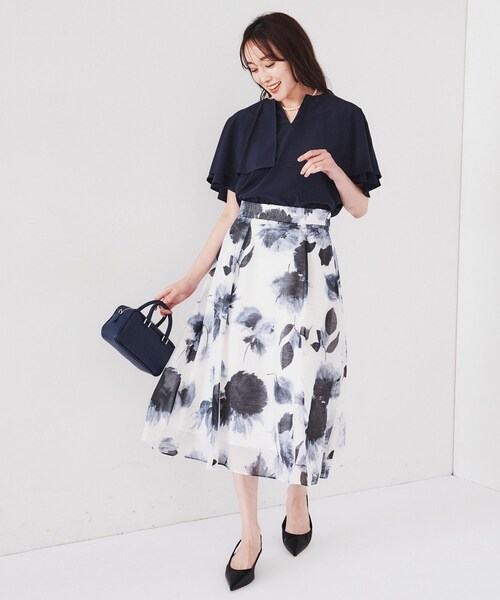 【セール】【二の腕カバー/パウダータッチ】ケープデザインブラウス（シャツ/ブラウス）｜UNTITLED（アンタイトル）