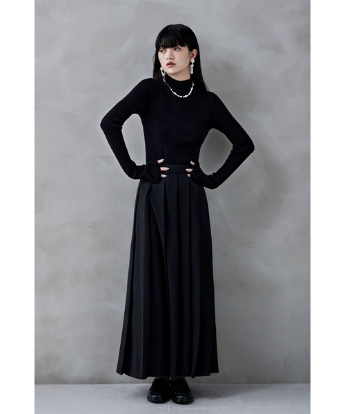 etoll.（エトル）の「サムホールハイネックリブニット（ニット/セーター・レディース・アイボリー/ブラック/杢グレー/レッド/オレンジ・FREE）」の8枚目の写真