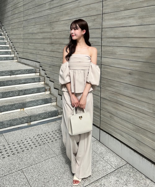 mellowneon（メロウネオン）の「2wayロゴチャームスクエアバッグ（ショルダーバッグ・レディース・アイボリー/ブラック・FREE）」の17枚目の写真