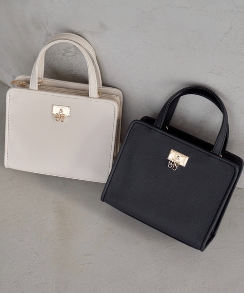 mellowneon（メロウネオン）の「2wayロゴチャームスクエアバッグ（ショルダーバッグ・レディース・アイボリー/ブラック・FREE）」の12枚目の写真