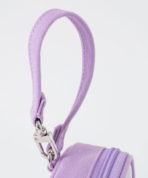 MILKFED.(ミルクフェド)の「LOGO CARRY POUCH(ポーチ・レディース・ライトパープル/オレンジ/レッド/グリーン/ブラック/ライトピンク/ライトイエロー/ブルー・ONE SIZE)」の21枚目の写真