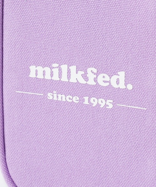 MILKFED.(ミルクフェド)の「LOGO CARRY POUCH(ポーチ・レディース・ライトパープル/オレンジ/レッド/グリーン/ブラック/ライトピンク/ライトイエロー/ブルー・ONE SIZE)」の22枚目の写真