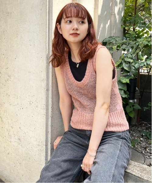 DOUBLE NAME(ダブルネーム)の「モヘアタッチシアーニットベスト(ニット/セーター・レディース・ピンク/スミクロ/ブルー/オフホワイト・FREE)」の19枚目の写真