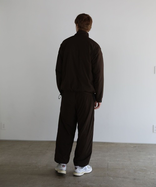 BAYFLOW（ベイフロー）の「【ウルマ×BAYFLOW】ハイゲージナイロン機能綿ジョガーパンツ（その他パンツ・メンズ・ブラック/ブラウン・MEDIUM/LARGE）」の6枚目の写真