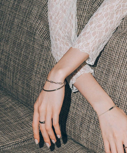 SMELLY（スメリー）の「ステンレスシンプルチェーンマンテルブレスレット（ブレスレット・レディース・ゴールド/シルバー・-）」の12枚目の写真