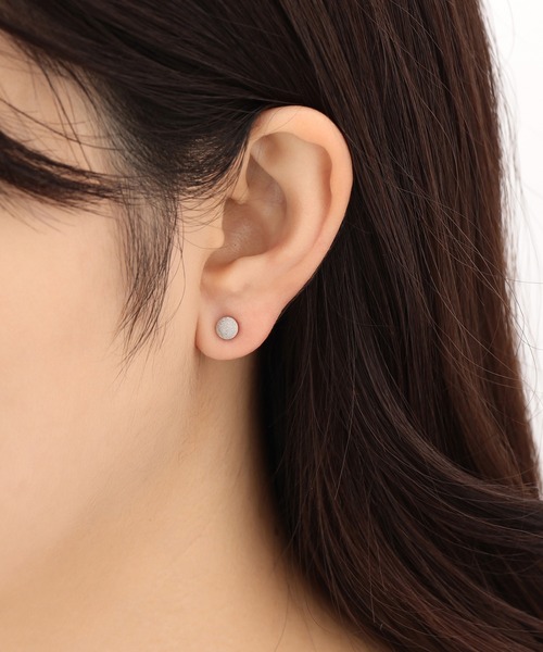 ESTELLE(エステール)の「プラチナ ピアス(5mm) ESTELLE/エステール(ピアス(両耳用)・レディース・プラチナム・-)」の6枚目の写真
