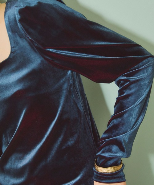 ELLEgirl（エルガール）の「配色ベロアパフスリーブトップス（Tシャツ/カットソー・レディース・ネイビー/ピンク・FREE）」の8枚目の写真