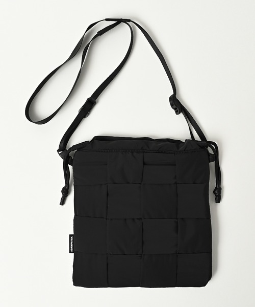 ADAM PATEK(アダムパテック)の「【ADAMPATEK/アダムパテック】braided polyester drawstring bag / 編み込みナイロン巾着バッグ(ハンドバッグ・レディース・ブラック/グレー・F)」の6枚目の写真