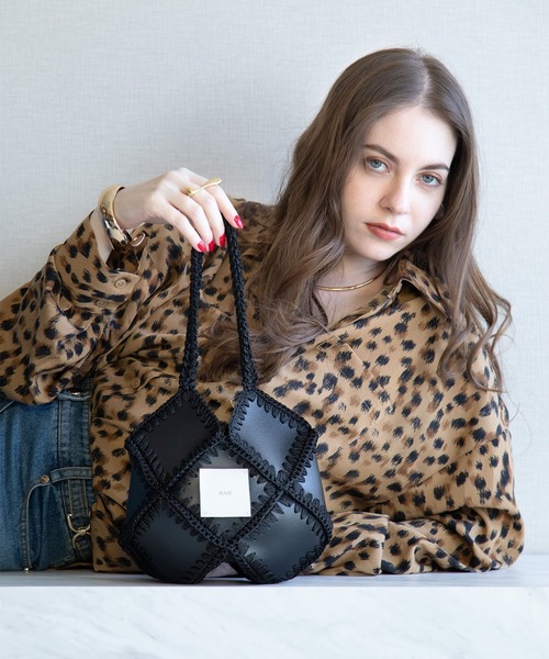 styiro（スタイロ）の「【styiro black】パズルズトートバッグ 刺繍 立体（トートバッグ・レディース・ブラック/キャメル・FREE）」の3枚目の写真