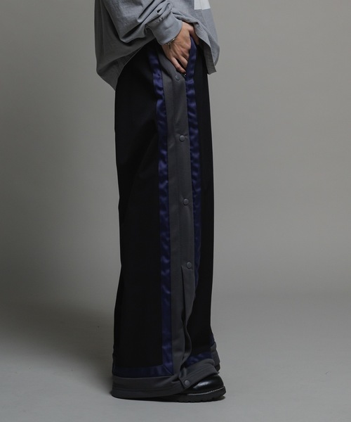 CASPER JOHN（キャスパージョン）の「Baggy track pants/バギートラックパンツ（その他パンツ・メンズ・ホワイト/ブルー/ブラック・LARGE/MEDIUM/SMALL/X-SMALL）」の8枚目の写真