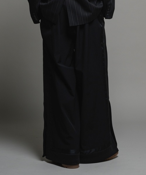 CASPER JOHN（キャスパージョン）の「Baggy track pants/バギートラックパンツ（その他パンツ・メンズ・ホワイト/ブルー/ブラック・LARGE/MEDIUM/SMALL/X-SMALL）」の18枚目の写真