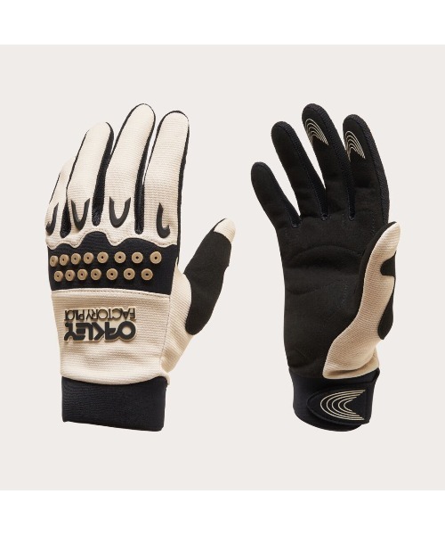 OAKLEY(オークリー)の「オークリー SWITCHBACK MTB GLOVE 2.0 /GLOVES グローブ・手袋/BIKE マウンテンバイク/OAKLEY(手袋・メンズ・オレンジ/ブルー/ブラック×ホワイト/ブラック/アイボリー/ライトベージュ・L/M/S)」の2枚目の写真