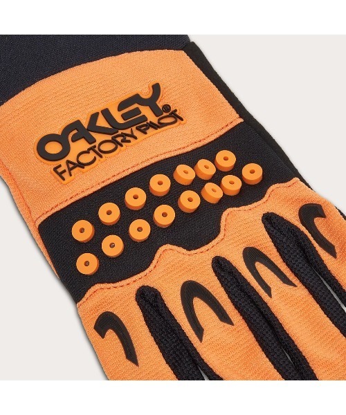 OAKLEY(オークリー)の「オークリー SWITCHBACK MTB GLOVE 2.0 /GLOVES グローブ・手袋/BIKE マウンテンバイク/OAKLEY(手袋・メンズ・オレンジ/ブルー/ブラック×ホワイト/ブラック/アイボリー/ライトベージュ・L/M/S)」の12枚目の写真