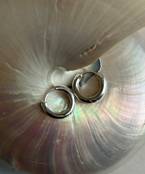 whoseA(フーシー)の「【silver925】NeatHoop15mmPierce/ニート フープピアス15mm(ピアス(両耳用)・メンズ・シルバー・FREE)」の6枚目の写真