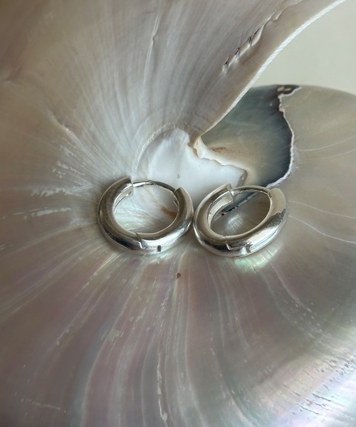 whoseA(フーシー)の「【silver925】NeatHoop15mmPierce/ニート フープピアス15mm(ピアス(両耳用)・メンズ・シルバー・FREE)」の4枚目の写真