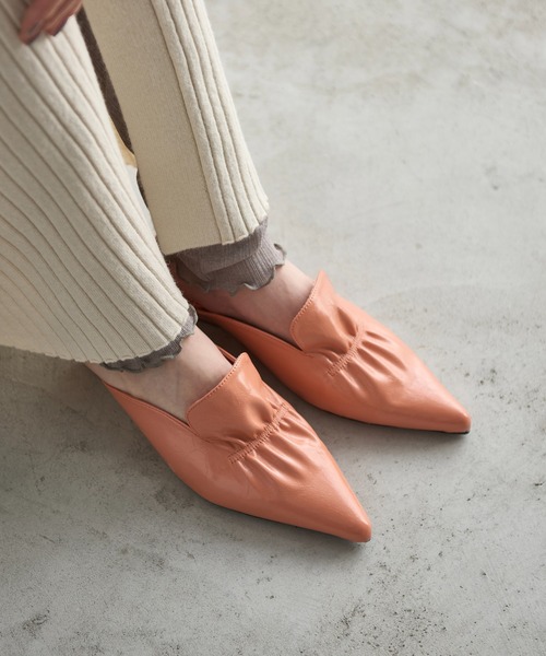 セール】シャーリングアクセントポインテッドトゥミュール（パンプス