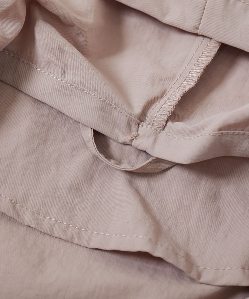 devirock(デビロック)の「撥水 ナイロン フードが取り外せる フリル ウインドブレーカー(ナイロンジャケット・キッズ・アイボリー/ピンクベージュ/スミクロ・100cm/110cm/120cm/130cm/140cm/150cm/160cm)」の12枚目の写真