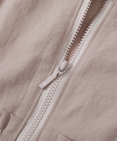 devirock(デビロック)の「撥水 ナイロン フードが取り外せる フリル ウインドブレーカー(ナイロンジャケット・キッズ・アイボリー/ピンクベージュ/スミクロ・100cm/110cm/120cm/130cm/140cm/150cm/160cm)」の10枚目の写真