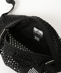 90689576_b_06_215.jpg