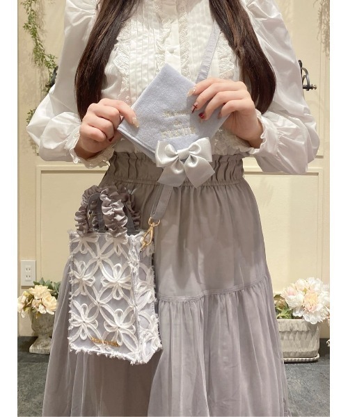Maison de FLEUR チュールフラワーショルダーバッグ Maison de FLEUR｜チュールフラワーフリルキューブ型ショルダー
