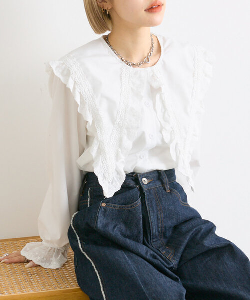 w closet(ダブルクローゼット)の「レースBIG衿ブラウス(シャツ/ブラウス・レディース・ブラック/オフホワイト・FREE)」の1枚目の写真