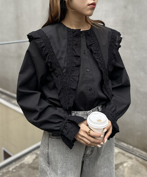 w closet(ダブルクローゼット)の「レースBIG衿ブラウス(シャツ/ブラウス・レディース・ブラック/オフホワイト・FREE)」の11枚目の写真